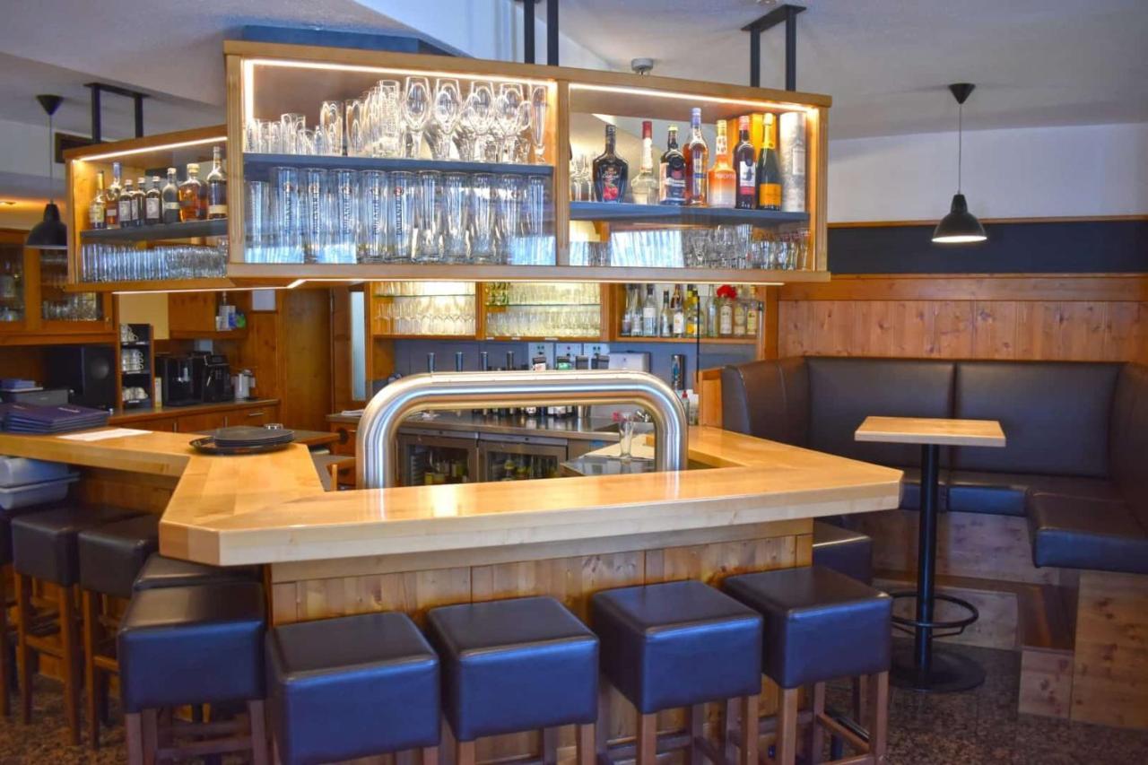 Hotel Und Restaurant Nehrener Hof Εξωτερικό φωτογραφία