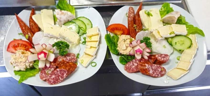 Hotel Und Restaurant Nehrener Hof Εξωτερικό φωτογραφία