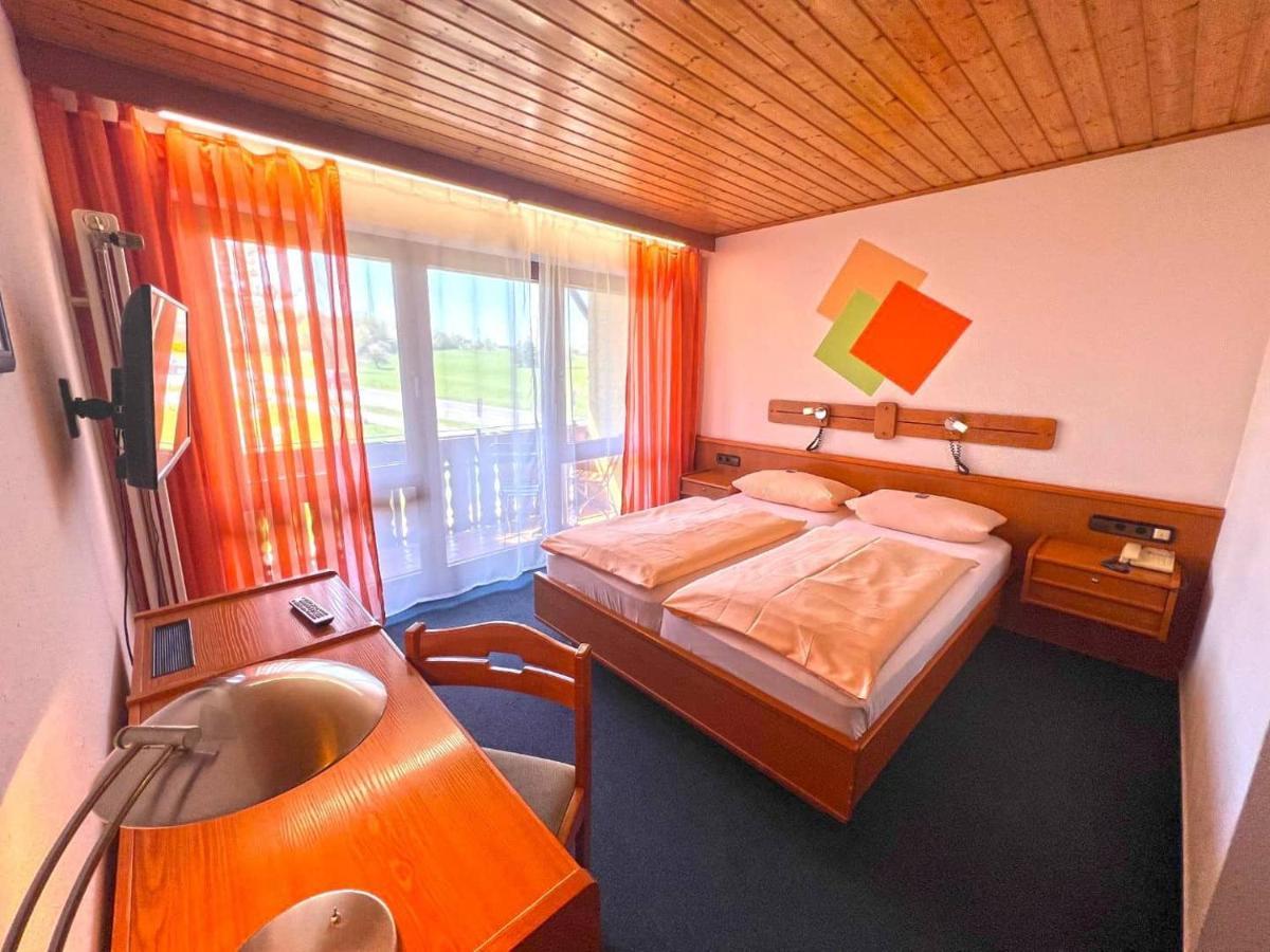 Hotel Und Restaurant Nehrener Hof Εξωτερικό φωτογραφία