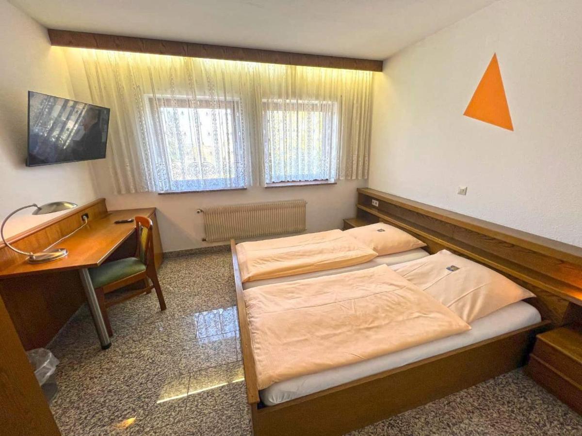 Hotel Und Restaurant Nehrener Hof Εξωτερικό φωτογραφία