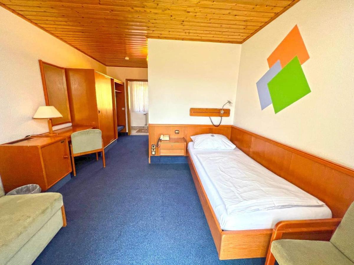 Hotel Und Restaurant Nehrener Hof Εξωτερικό φωτογραφία